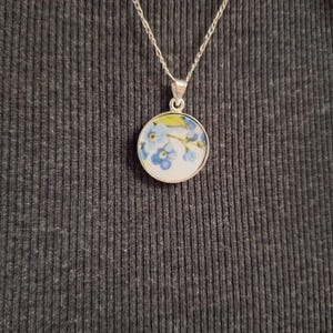 繊細な割れた陶器のジュエリーギフト、ヴィンテージブルーの花の