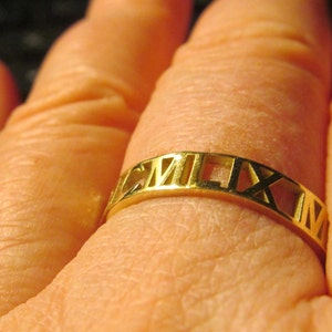 14k Gold Graduation Ring, Roman Numeral College Ring 2024, High School ...