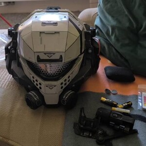 タイタンフォール 2 パルスブレード パイロットヘルメット - Etsy 日本