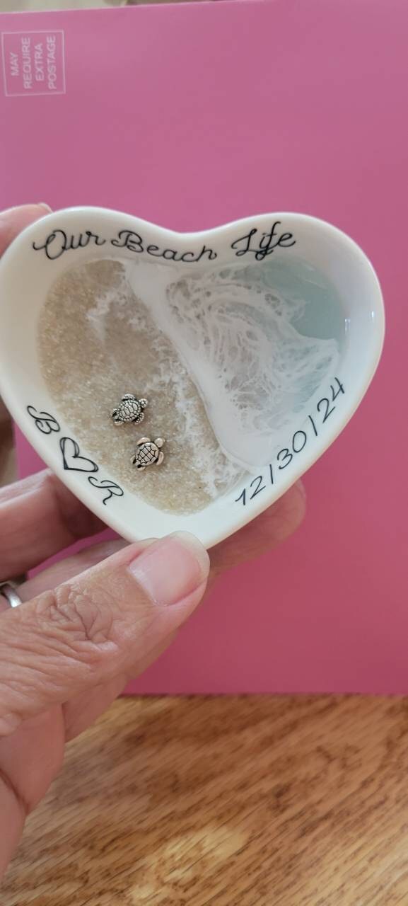 Personalized Turtle Ring Dish Custom Wedding Gift Engagement Engaged Fiancé Wife Custom Ocean Decor Beach Ceramic Heart Woman Anniversary