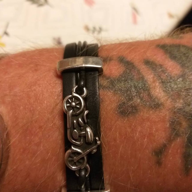 MATOKLI Leather Bracelet付き！【日本限定盤】B.A.P Cuban Link Bracelet For Men with Leather B00822 – Murtoo