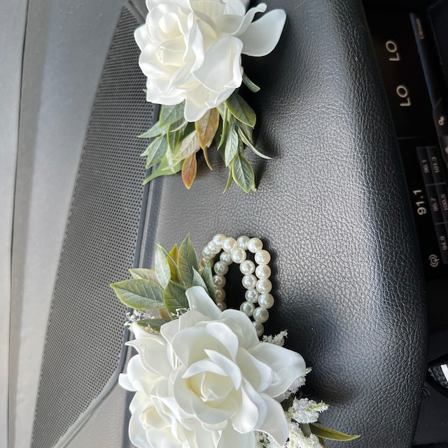 Corsage da polso bianco per mamma o nonna, braccialetto di fiori da sposa  mamma -  Italia