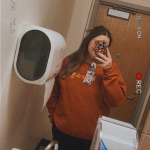 Ashlee added a photo of their purchase