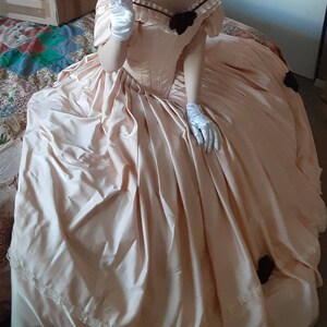 Exotic Female LARP Costume rhialta 
