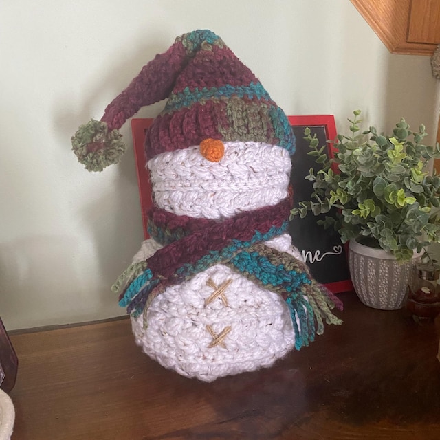 A customer's finished Wheat Stitch Snowman Crochet Pattern