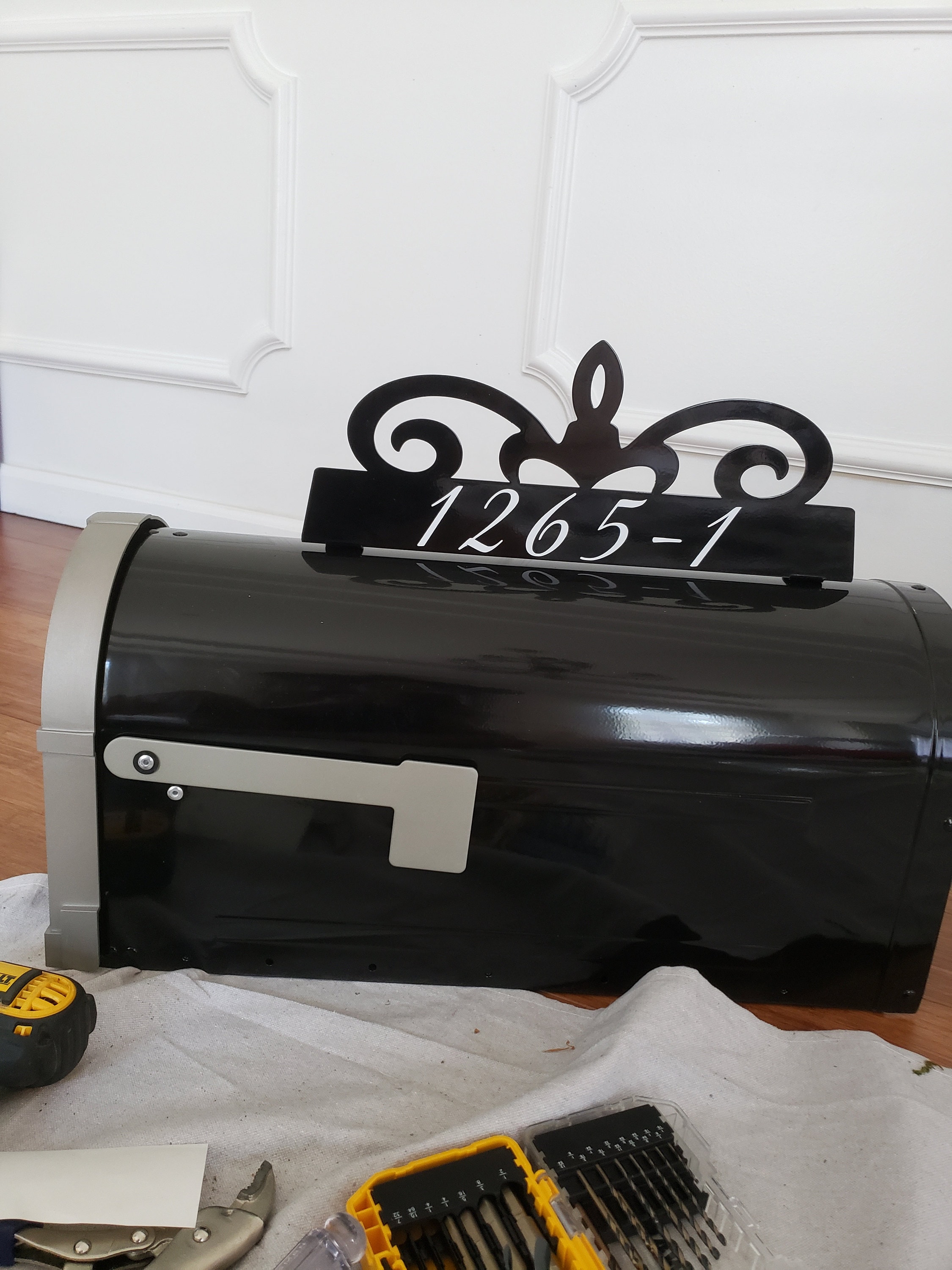 Customized Metal Mailbox Topper 17 Inches Wide - Does Not Include a Mailbox