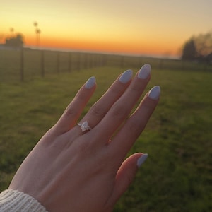 Vintage Marquise Cut Moissanite Engagement Ring Women's Diamond Wedding Ring with Side Stone Delicate 14k Solid Gold Diamond Promise Ring
