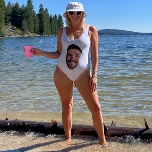 Taylor added a photo of their purchase