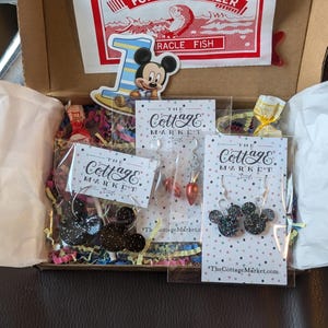 Sonjia added a photo of their purchase