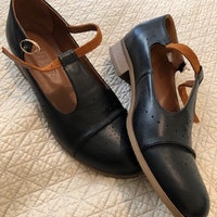 Jane Women's Mary Janes, Leather Mary Janes, Vintage Shoes, Black Shoes ...