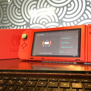 Moi added a photo of their purchase