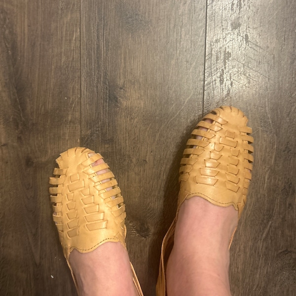 womens tan huaraches