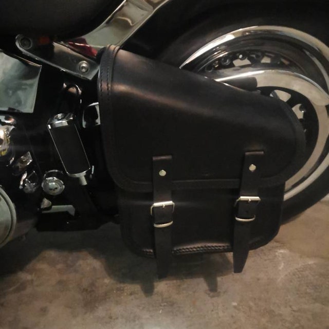ハーレーバイク用カスタムサイドSOFTAILバッグ「Mod. Choppers 016
