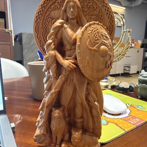 Queeni added a photo of their purchase