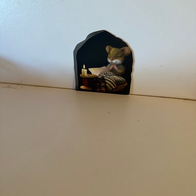 Mouse Praying Mousehole Sticker Praying Mouse 3D Wall Sticker Whimsical ...