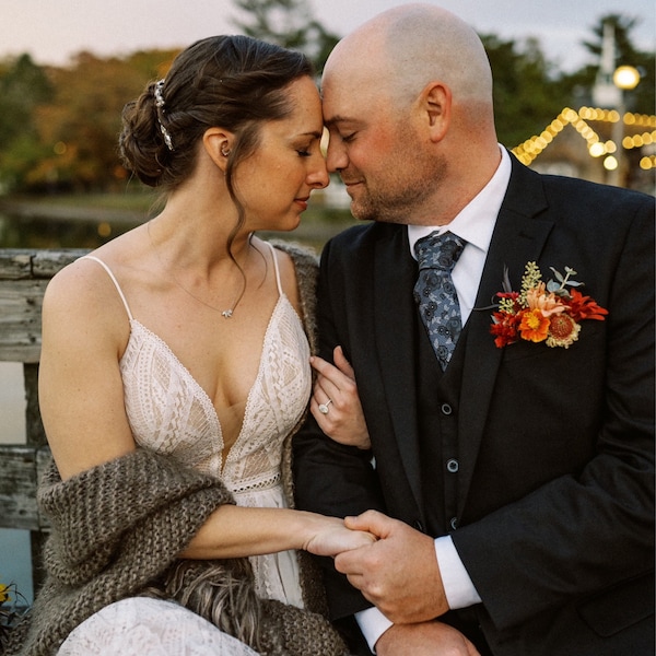 dusty pink shawl for wedding