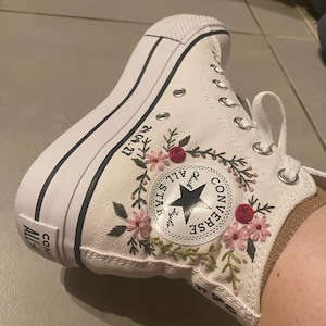 Océane added a photo of their purchase