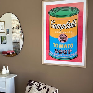 Poster Master Quadro Vintage Con Pagina Di Dizionario E Lattine Di Zuppa – Stile Pop Art Warhol – Cornice Beige Inclusa (28x35 Cm)