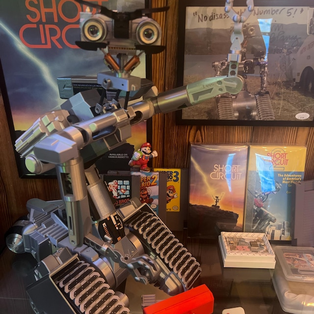 Movie Accurate Model of Johnny 5 From the 80's Film Short