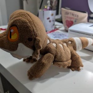 ヒョウモントカゲ　ぬいぐるみ　手作り品 ペットのトカゲのぬいぐるみの縫製パターン.pdfチュートリアル