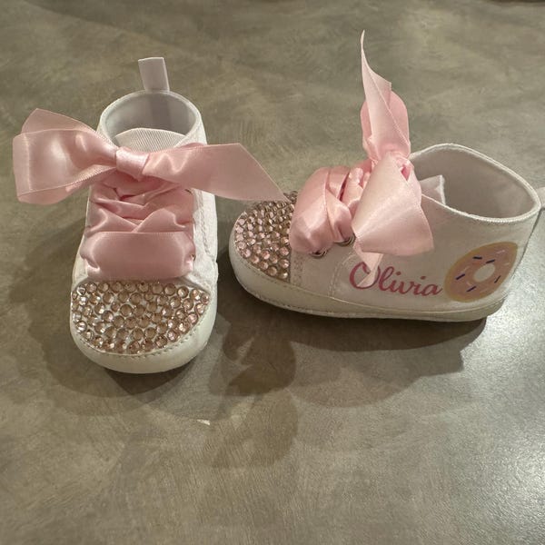 Minnie Mouse Baby Shoes, First Birthday, Baby Shower, Disney Minnie ...