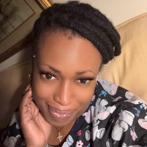 Kedeshia added a photo of their purchase