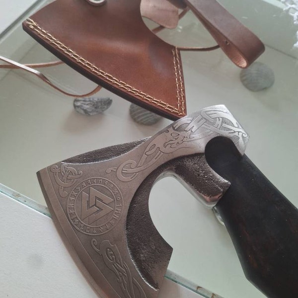 Viking-Style Pizza Cutter Axe – 8.5