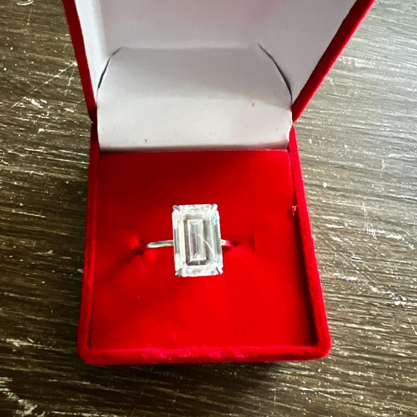 1ct Solitaire Engagement Ring for Women • Gold Stacking Iconic Leaf ...