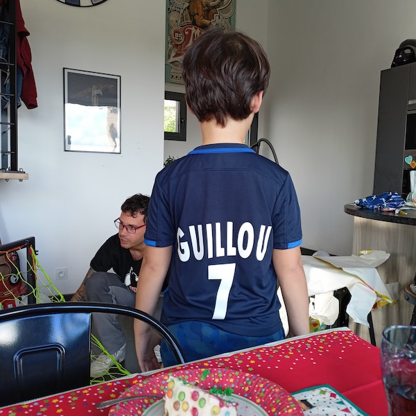 Maillot De Foot Personnalisé Enfant/Adulte – Ensemble Short + Maillot Avec Nom, Numéro Et Logo Sur Mesure