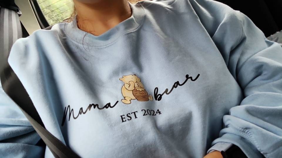 Mama Bear Sweatshirt. Personalised Mum Sweatshirt with children&#39;s names. Winnie the Pooh Sweatshirt  gift for Mum. Mama Bear Jumper.