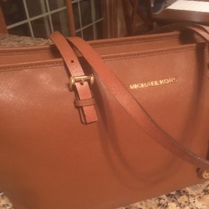 michael kors brown purse strap