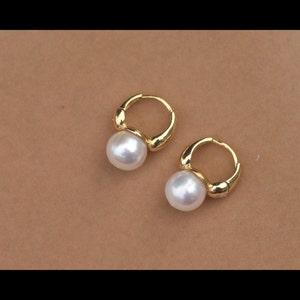 Boucles D'oreilles Dormeuses Dorées Style Art Déco - Perle Et Agate Blanche - Neuf