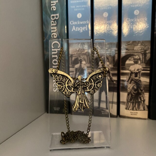 Clockwork angel necklace store that ticks