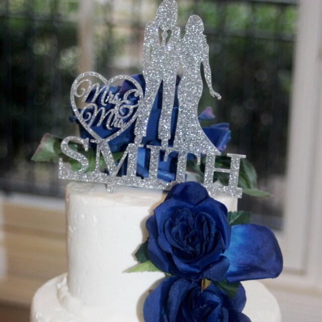 Mrs & Mrs Cake Topper - Lesbian Wedding Cake Decor With High Heels & Dresses