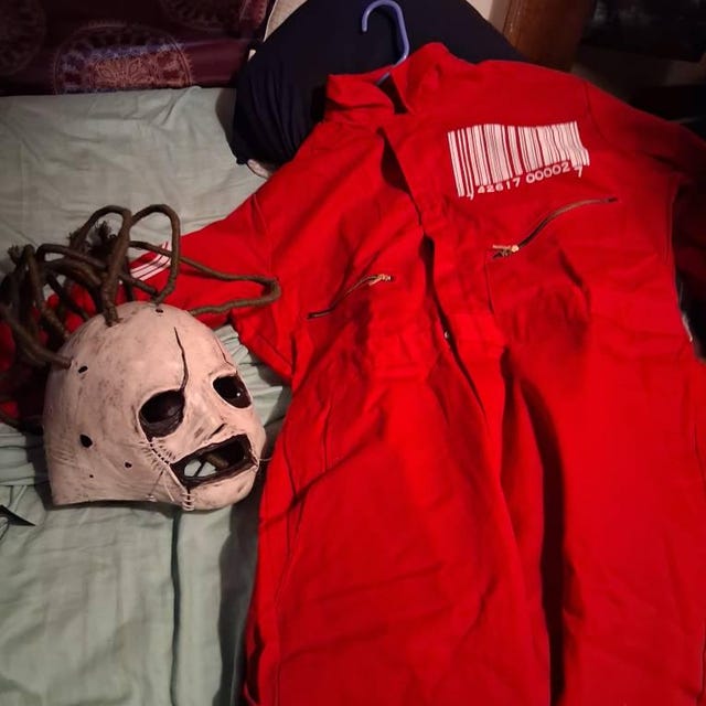 スリップノットをイメージした手作りのジャンプスーツ、ハロウィン