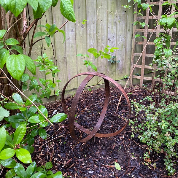 Rusty Metal Ring Sculpture / Garden Rings Rustic Sculpture / Metal ...