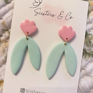 Elizabeth added a photo of their purchase