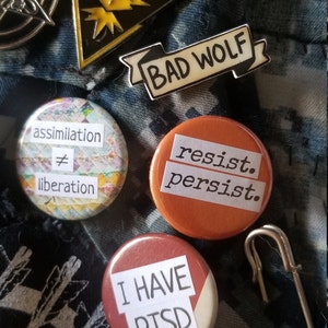 Access needs buttons disability pinscommunication badges