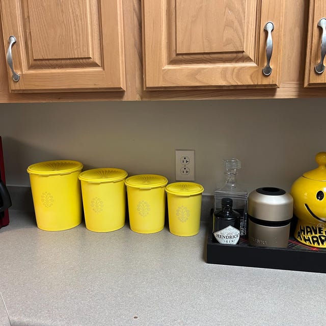 Vintage TUPPERWARE Set of 4 Yellow Brown Sunburst Tupperware