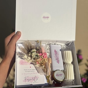 Fattoum added a photo of their purchase