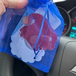 Jeigh added a photo of their purchase