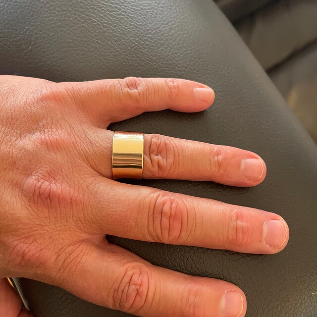10k Yellow Gold Wave Band Thumb Ring - High Polish Minimalist Ring Size 12
