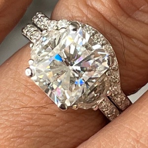 Leslie added a photo of their purchase