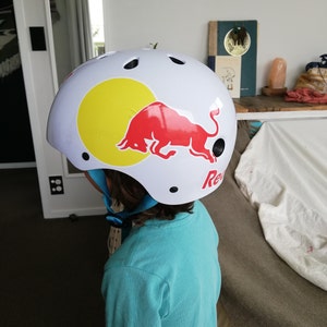 Red bull sales skate helmet