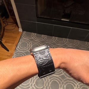 VICTOR added a photo of their purchase