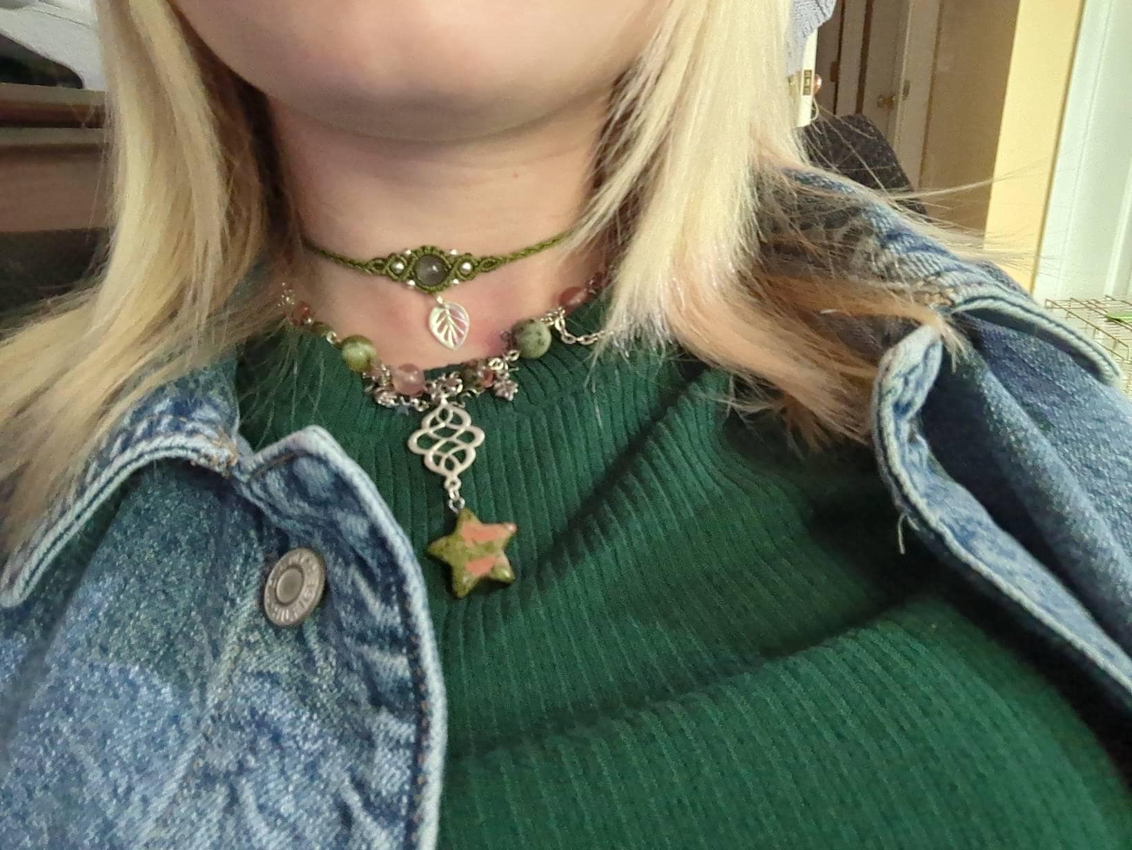 Leaf - Healing Crystal Macrame Choker, boho hippie choker necklace, bohemian jewelry, leaf jewelry, customizable choker, elven jewelry