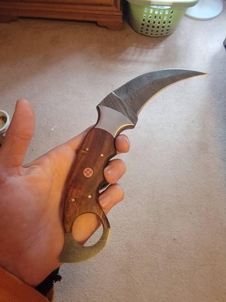Custom Damascus Steel Karambit Knife-Personalized Hunting Knife, Groomsman Gift, EDC Camping Blade, Gift for Boyfriend or dad Husband Gift