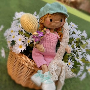Hind added a photo of their purchase