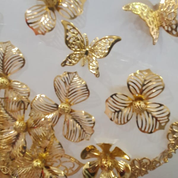 Hanoi Beige Linked Necklace main image 1