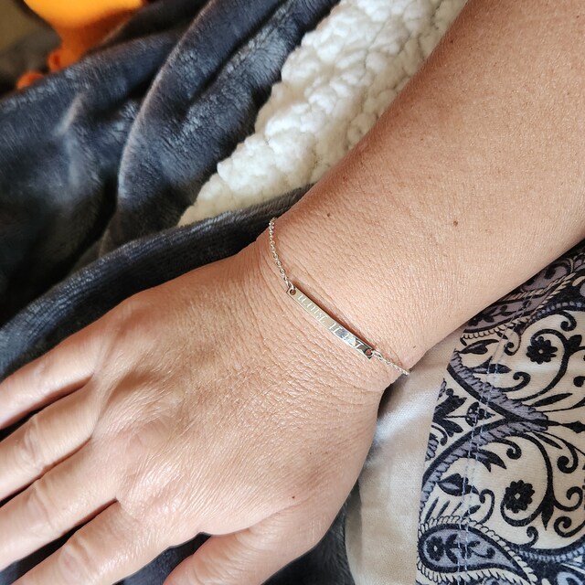 Personalized Gold Name Bar Bracelet - Delicate Hand Djibouti
